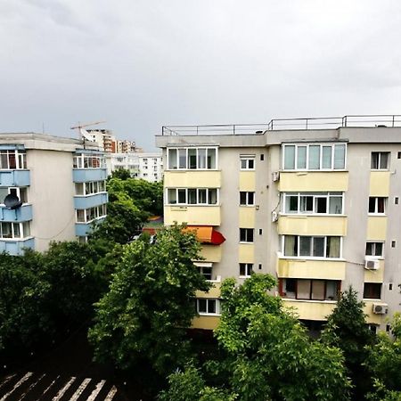 Apartments In The Aviatiei Area On Бухарест Экстерьер фото