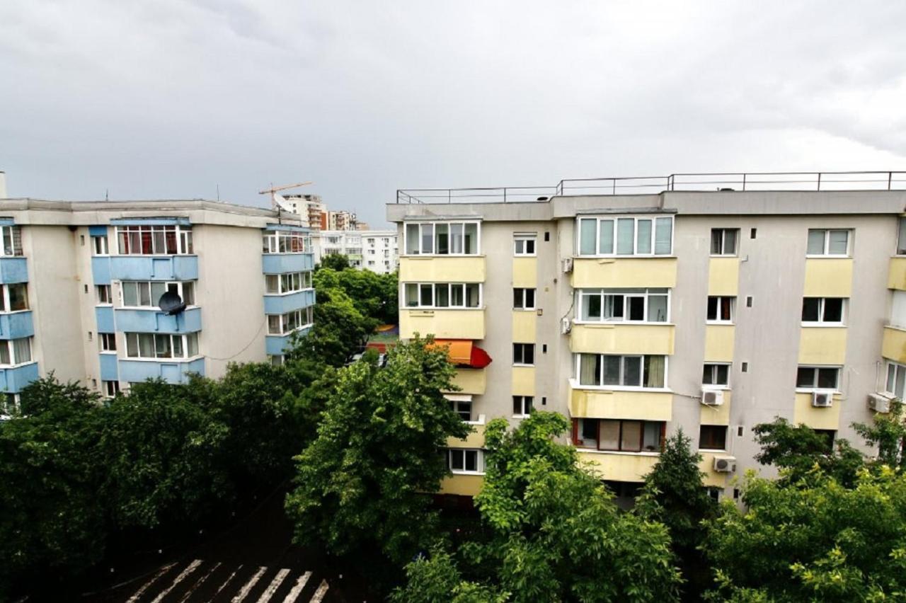 Apartments In The Aviatiei Area On Бухарест Экстерьер фото